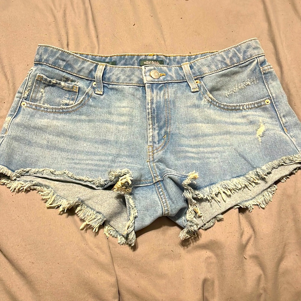 Wild Fable low rise shorts. Size 8